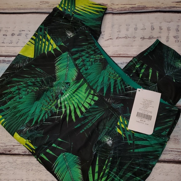 Fabletics Pants - Nwt Fabletics Jogger Pants Capri Workout